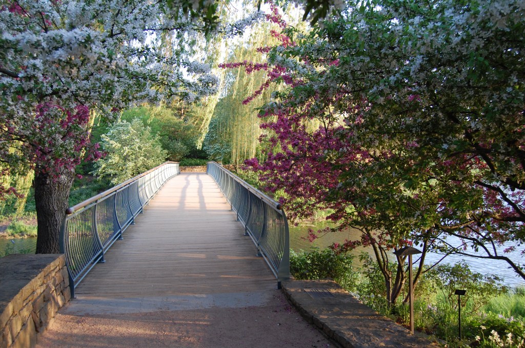 North bridge to Evening Island.