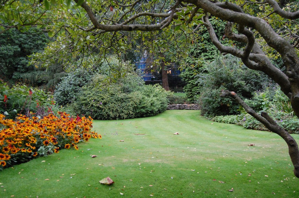 Kensington Garden Flower Walk