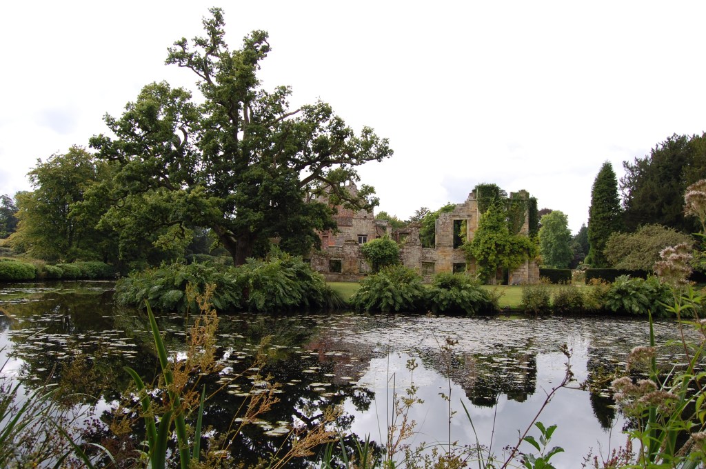 Scotney Castle