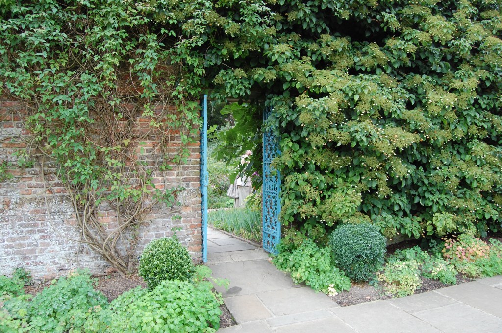 2013-09-12 09.55.45 Sissinghurst