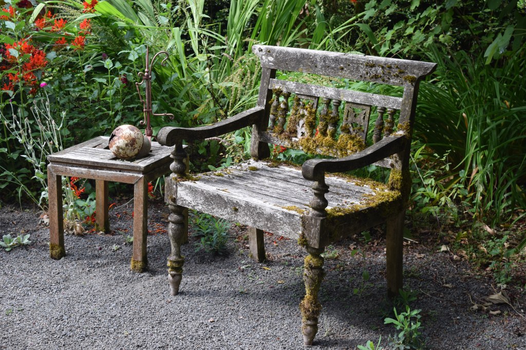 This looks like a good bench for Rip Van Winkle to snooze on.